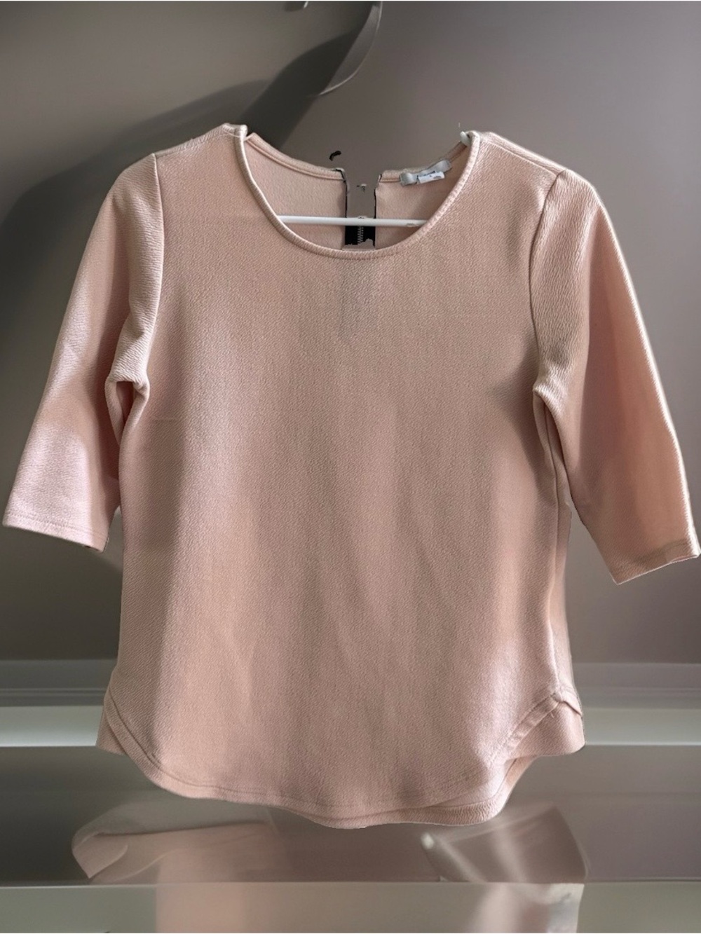 Bar III Women’s L Pink Solid Knit Stretch 3/4 Sleeve Round Neck Zip Back Top